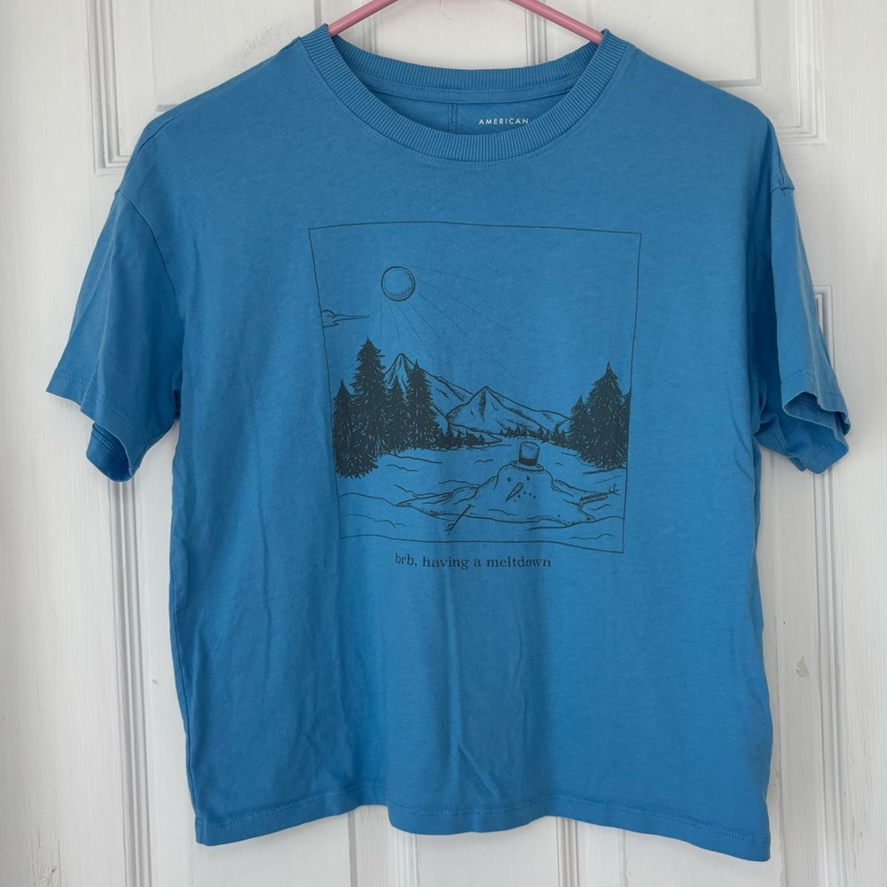 American Eagle Blue Snowman Cropped Boxy Graphic Tee